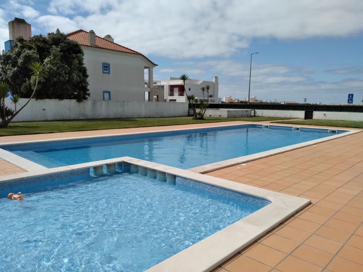 Palmeiras Apartement - T1 Com Piscina باليال المظهر الخارجي الصورة